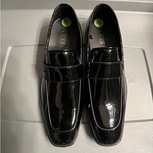 Brand New Men’s Guess Stainless Dress Shoes